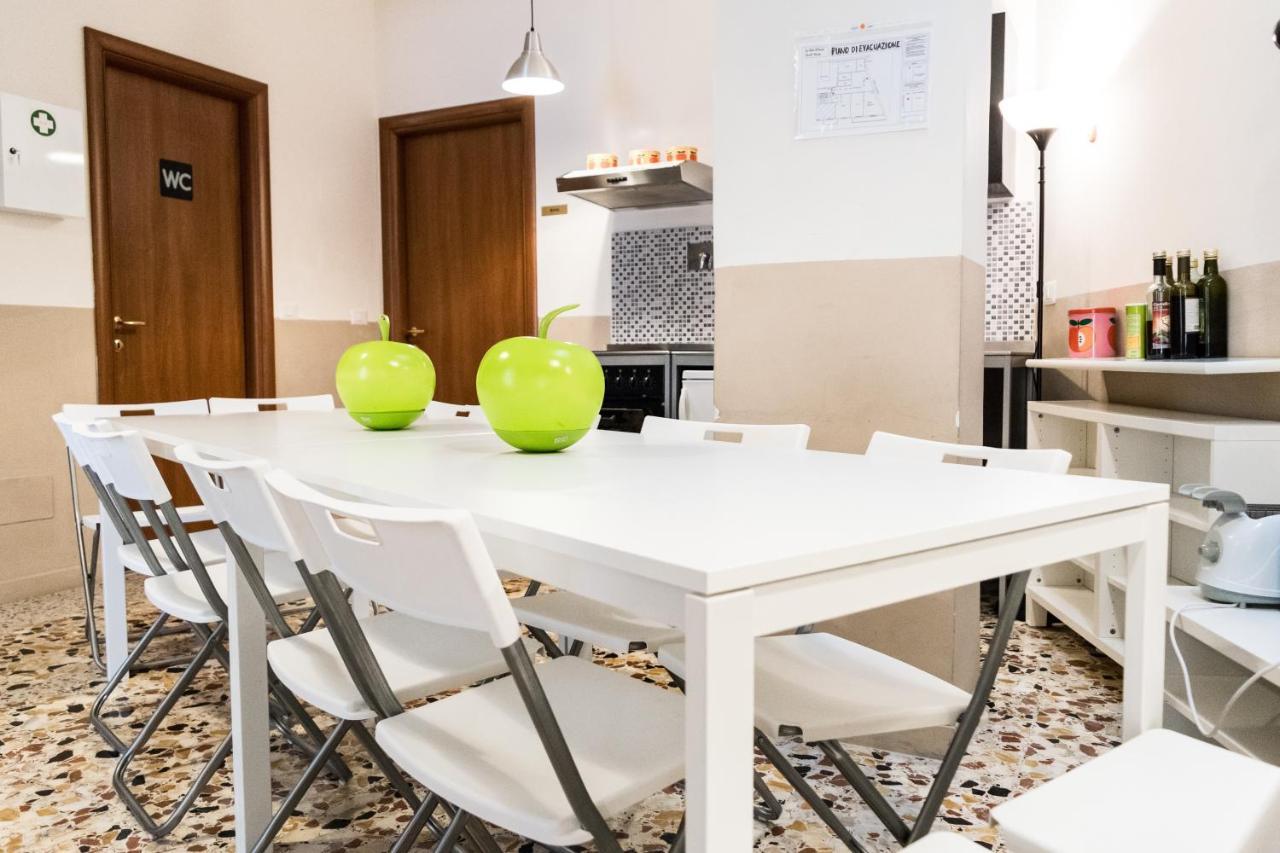 La Mela Di Roma Apartment ภายนอก รูปภาพ