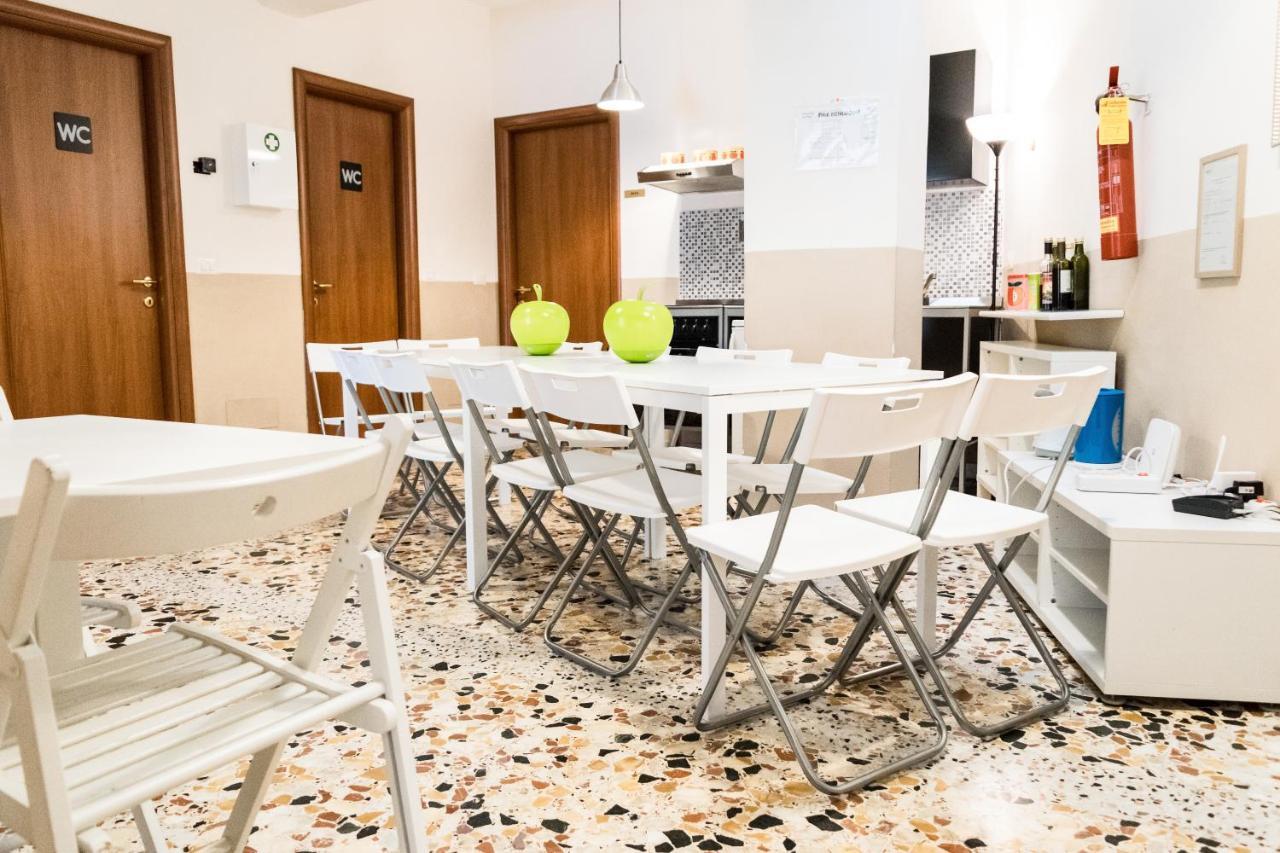 La Mela Di Roma Apartment ภายนอก รูปภาพ